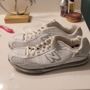 New balance shoes
